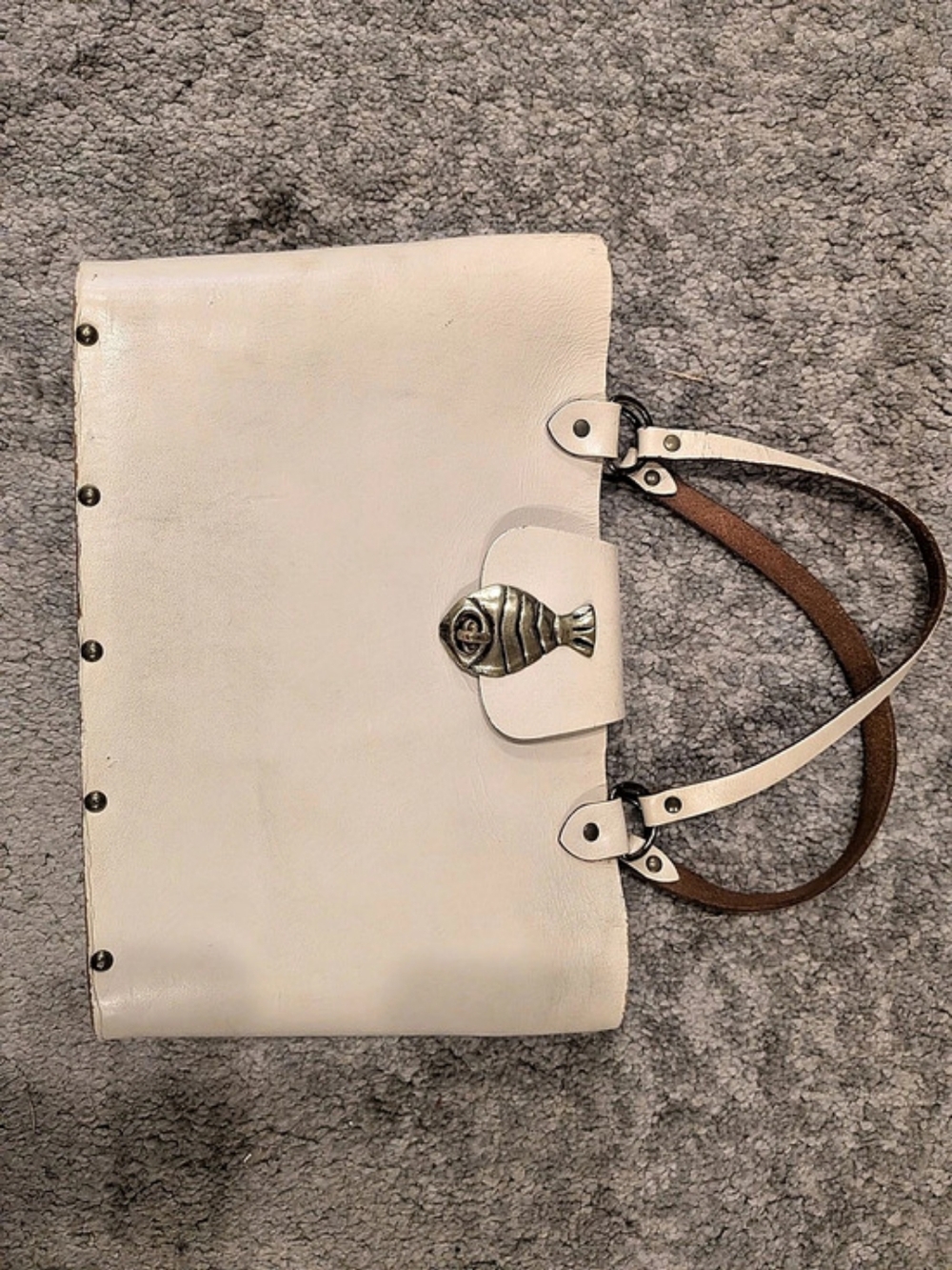 Vintage Cream Colored Leather Purse With Fish Closure